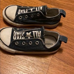 Converse sneakers low top no lace